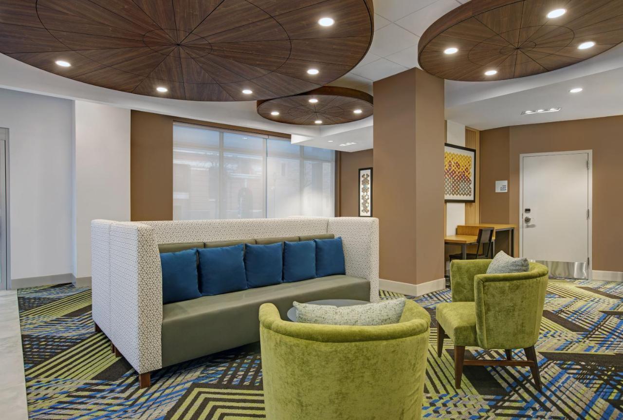 Holiday Inn Express - Milwaukee Downtown By Ihg Екстер'єр фото